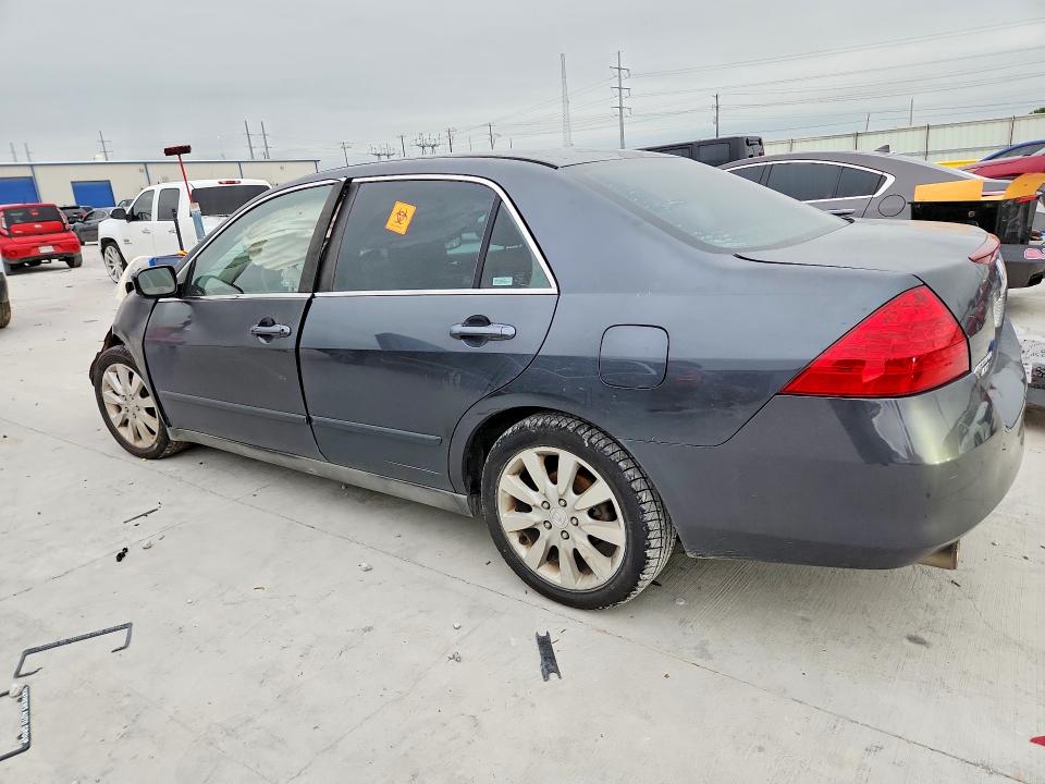 51544106 :رقم المزاد ، 1HGCM663X6A071507 vin ، 2006 Honda Accord مزاد بيع