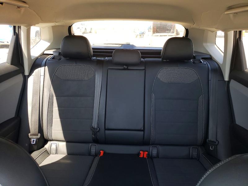 48734286 :رقم المزاد ، 3VVWX7B26NM059654 vin ، 2022 Volkswagen Taos مزاد بيع