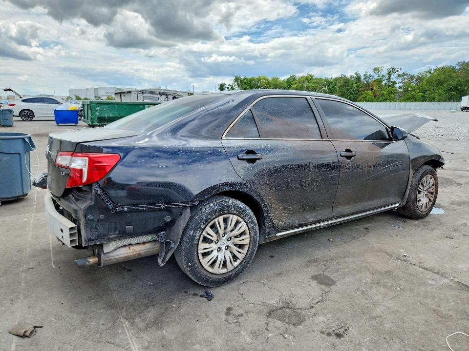 50759646 :رقم المزاد ، 4T4BF1FK0ER415164 vin ، 2014 Toyota Camry مزاد بيع