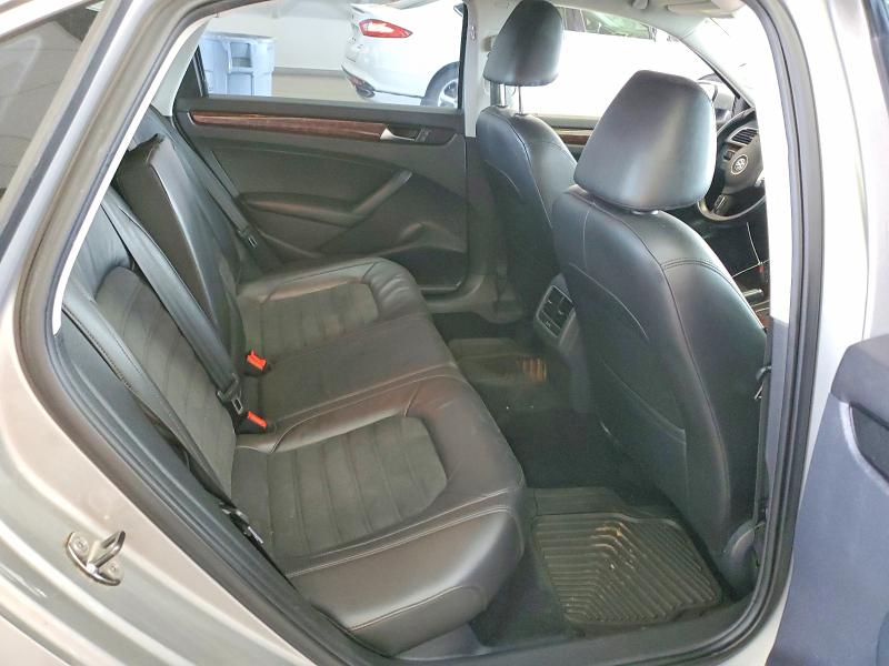 51522756 :رقم المزاد ، 1VWCN7A34DC074300 vin ، 2013 Volkswagen Passat مزاد بيع