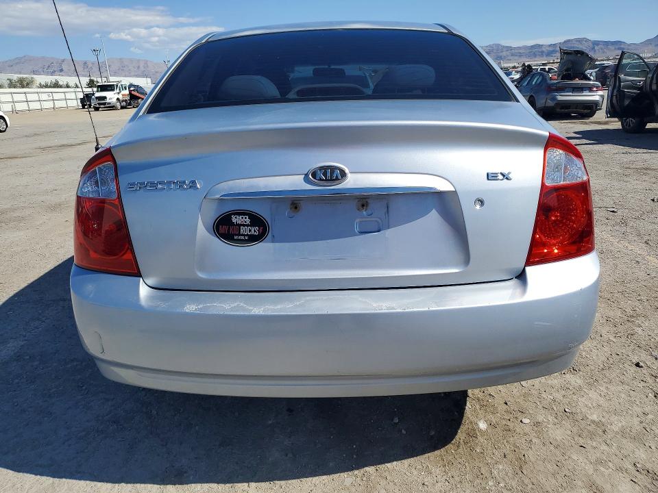51639216 :رقم المزاد ، KNAFE122765277107 vin ، 2006 Kia Spectra مزاد بيع