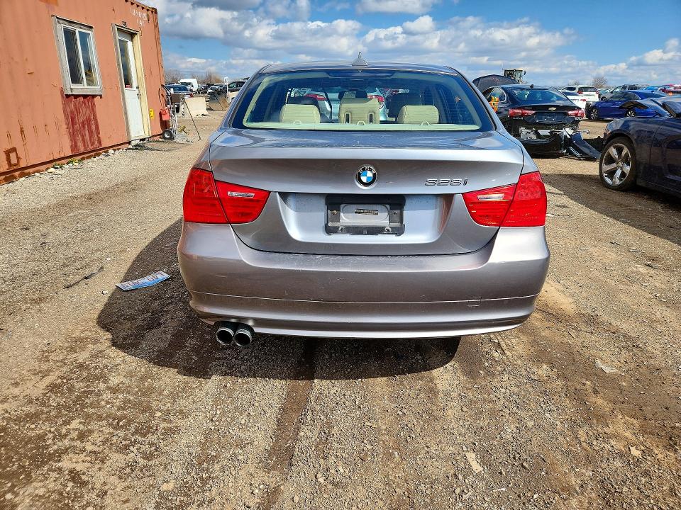 2011 Bmw 328 მანქანა იყიდება აუქციონზე, vin: WBAPK7C52BA816596, აუქციონის ნომერი: 49055976