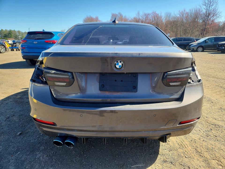 2015 Bmw 328 მანქანა იყიდება აუქციონზე, vin: WBA3B5C51FF960555, აუქციონის ნომერი: 49463526