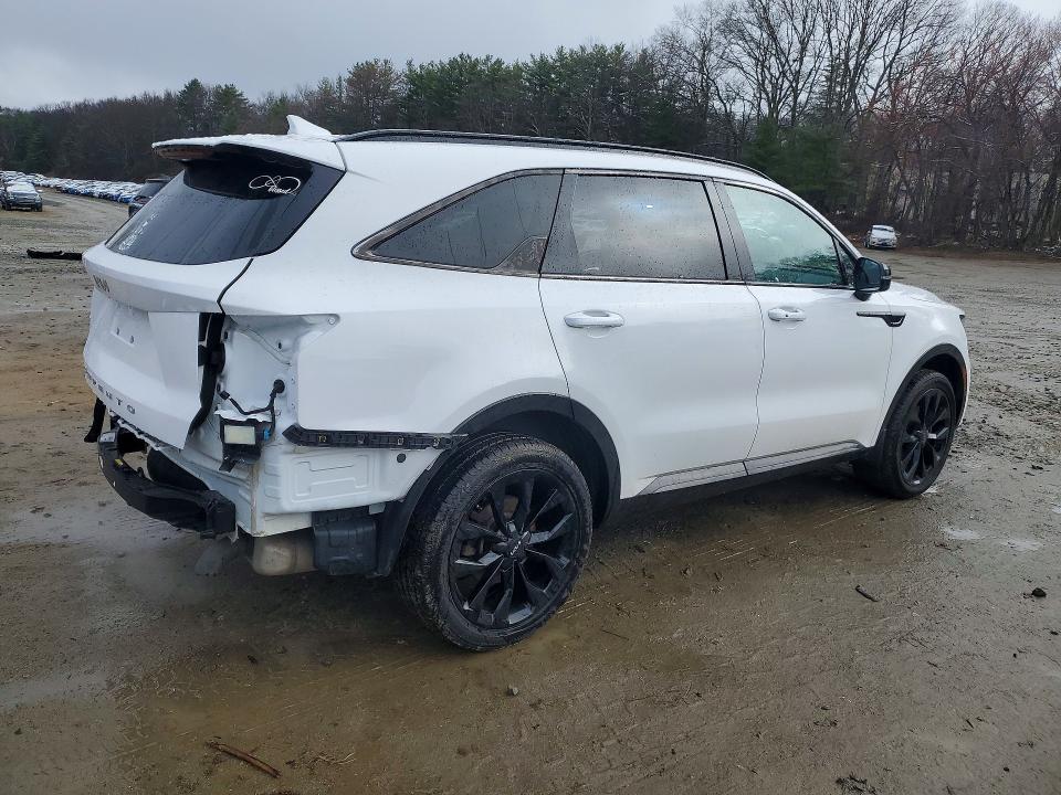 48001256 :رقم المزاد ، 5XYRKDLF5NG103635 vin ، 2022 Kia Sorento مزاد بيع