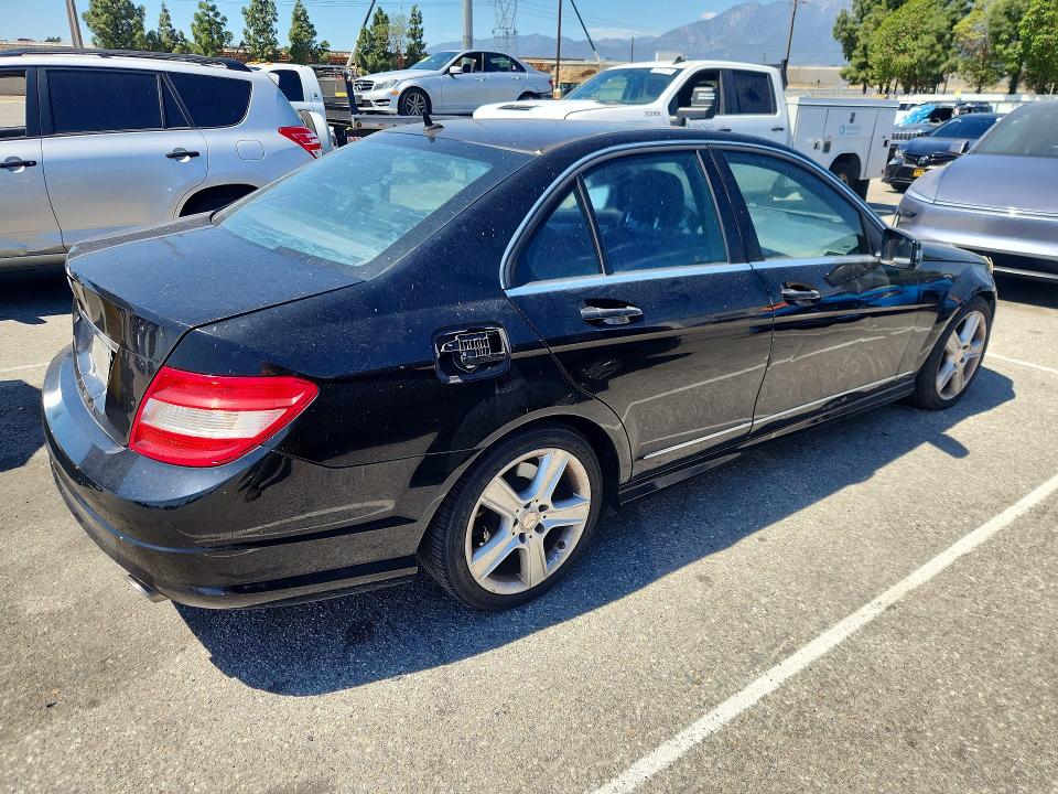 48833616 :رقم المزاد ، WDDGF5EB6AR128251 vin ، 2010 Mercedes-benz C مزاد بيع