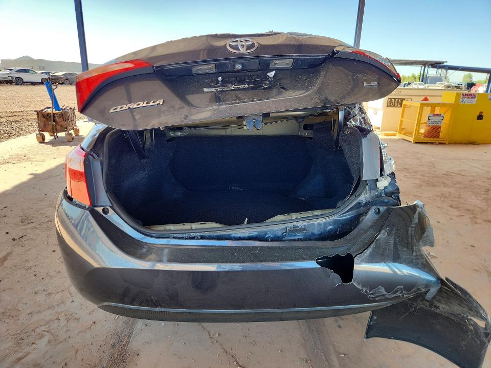 Продажа на аукционе авто 2018 Toyota Corolla, vin: 2T1BURHE8JC005603, номер лота: 52030236