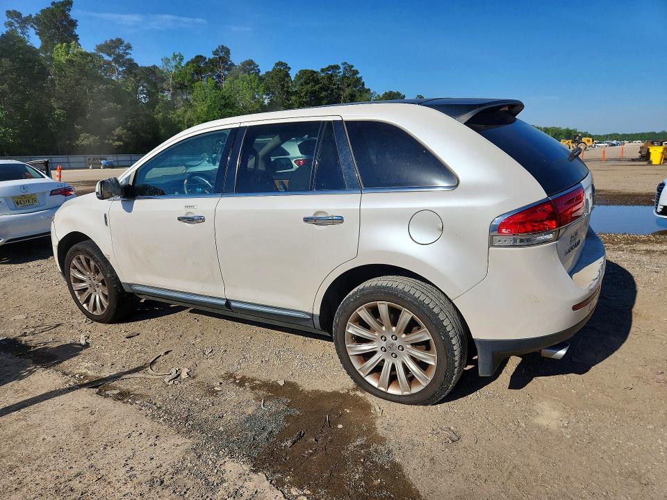 49022396 :رقم المزاد ، 2LMDJ6JK7FBL26709 vin ، 2015 Lincoln Townhouse Mkx مزاد بيع