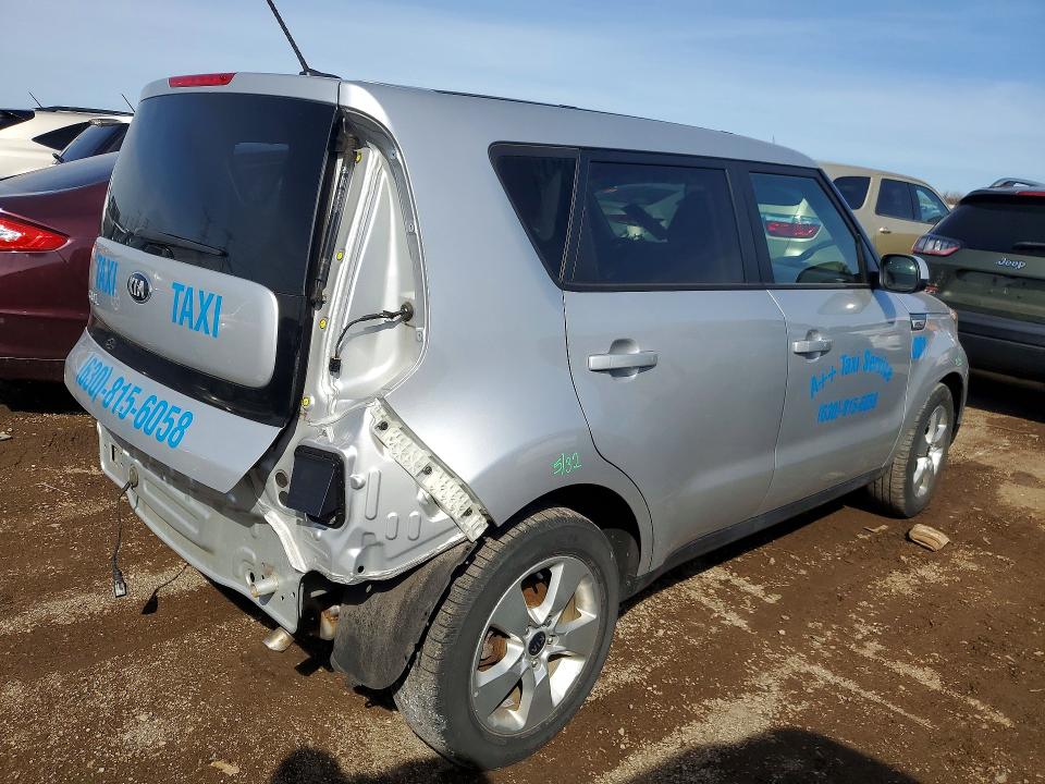 48971806 :رقم المزاد ، KNDJN2A2XH7423091 vin ، 2017 Kia Soul مزاد بيع