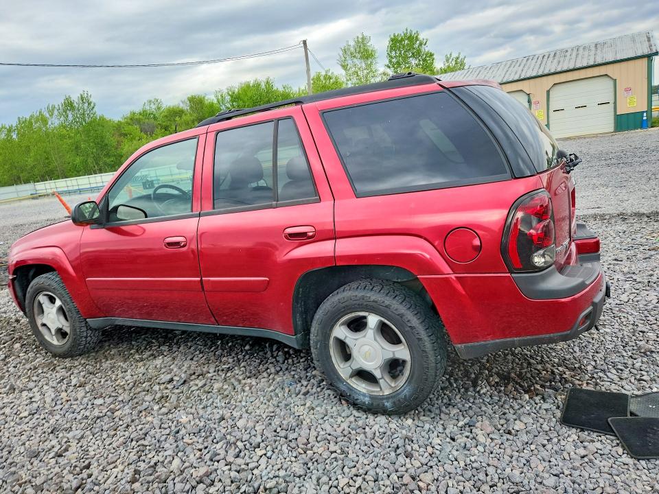 52128876 :رقم المزاد ، 1GNDT13S752165428 vin ، 2005 Chevrolet Trailblazer مزاد بيع