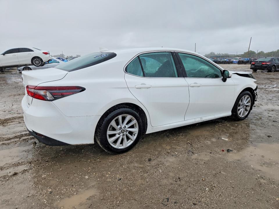 2022 Toyota Camry მანქანა იყიდება აუქციონზე, vin: 4T1C11AK2NU060079, აუქციონის ნომერი: 49259136