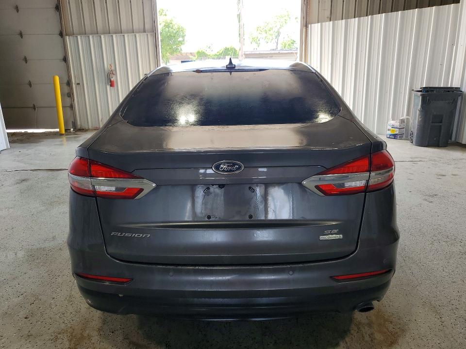 51674756 :رقم المزاد ، 3FA6P0HD4LR168456 vin ، 2020 Ford Fusion مزاد بيع