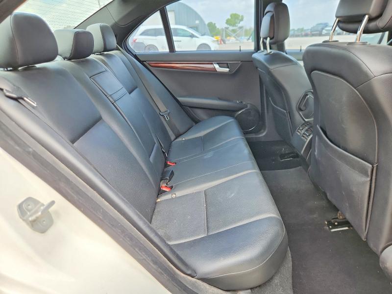 51102016 :رقم المزاد ، WDDGF54X19R049241 vin ، 2009 Mercedes-benz C مزاد بيع
