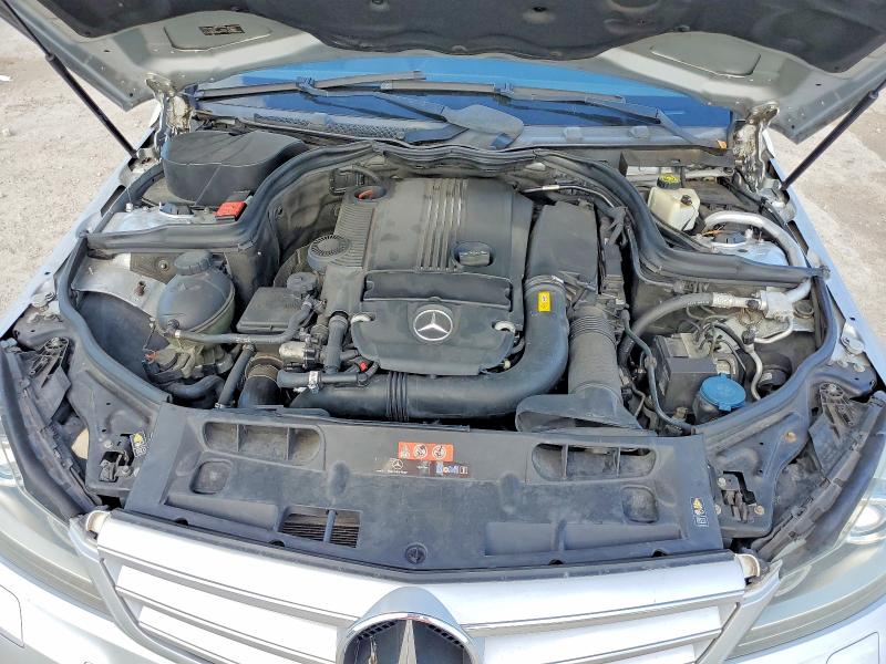 50889226 :رقم المزاد ، WDDGF4HB1CR236222 vin ، 2012 Mercedes-benz C مزاد بيع