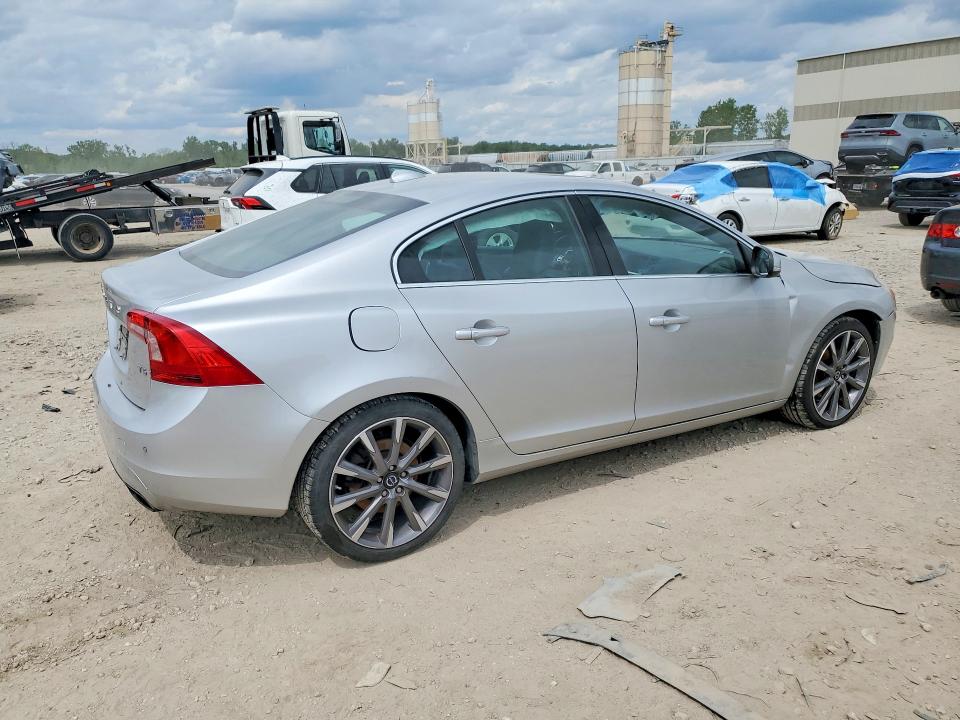 Продаж на аукціоні авто 2015 Volvo S60, vin: YV140MFK0F2335834, номер лоту: 51336356