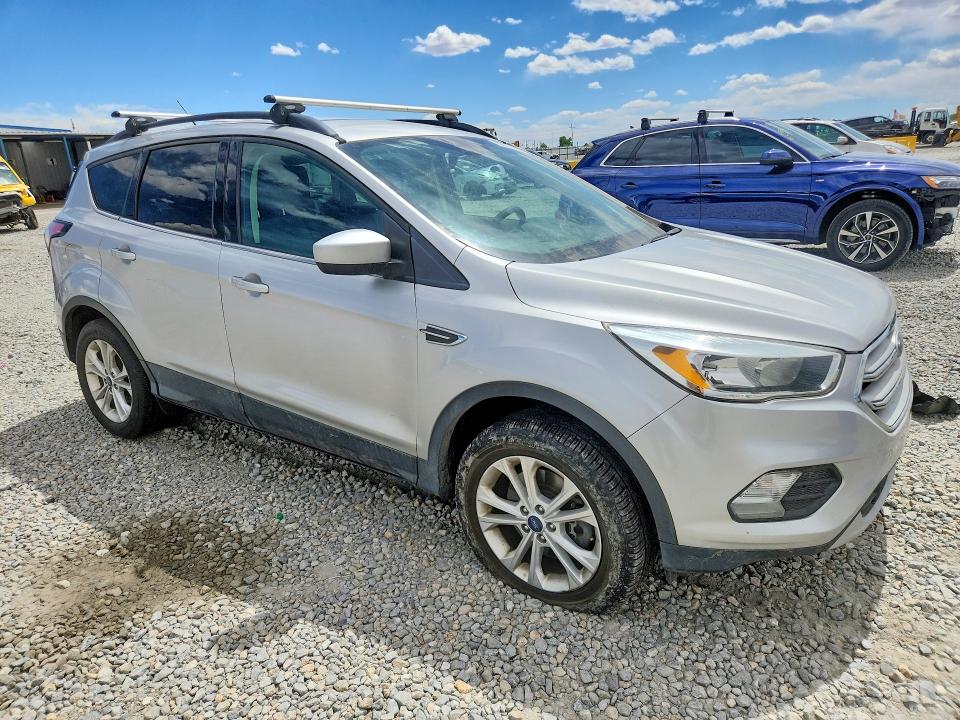 2018 Ford Escape მანქანა იყიდება აუქციონზე, vin: 1FMCU9GD2JUA32257, აუქციონის ნომერი: 50798676