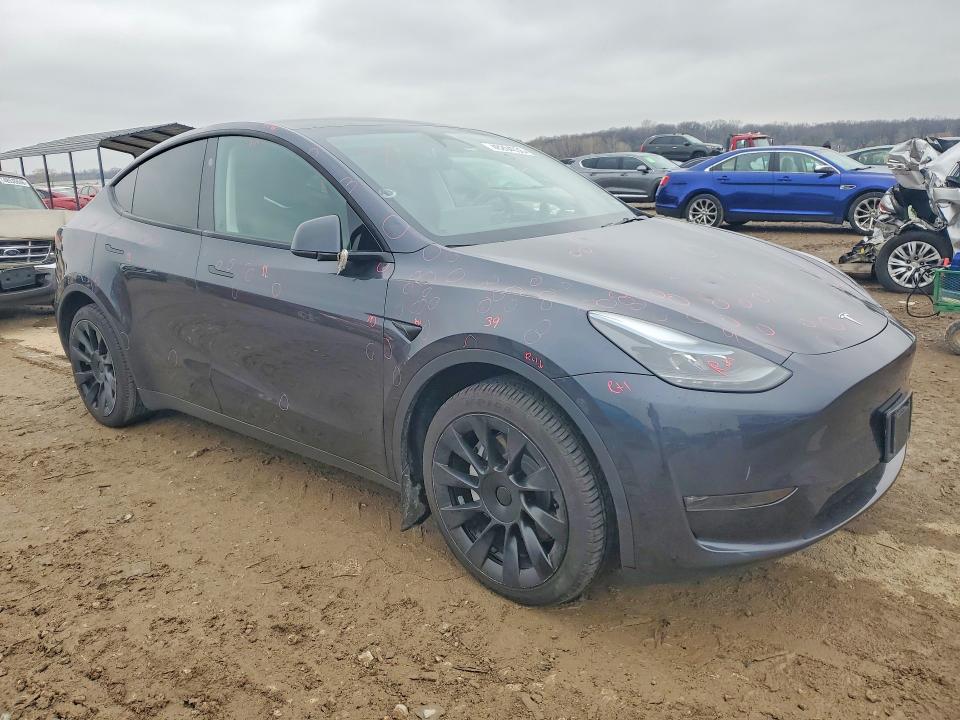 48204036 :رقم المزاد ، 7SAYGDEE6RA221109 vin ، 2024 Tesla Model Y مزاد بيع