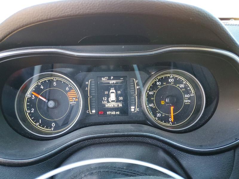 Продажа на аукционе авто 2019 Jeep Cherokee, vin: 1C4PJLLB1KD202786, номер лота: 48690936