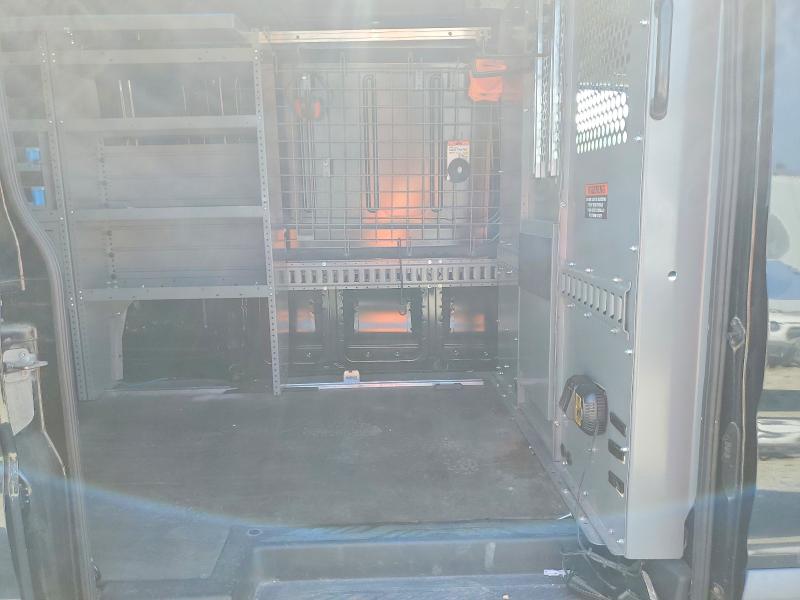 50413636 :رقم المزاد ، 1FTYR2CM0GKB51731 vin ، 2016 Ford Transit مزاد بيع