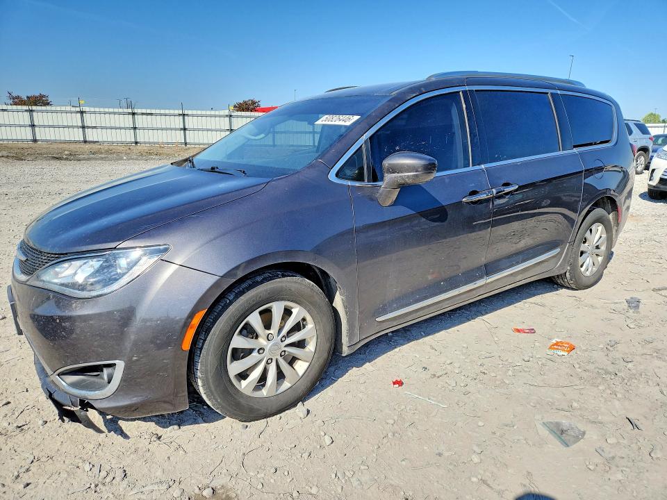 Auction sale of the 2018 Chrysler Pacifica, vin: 2C4RC1BGXJR117963, lot number: 50826446