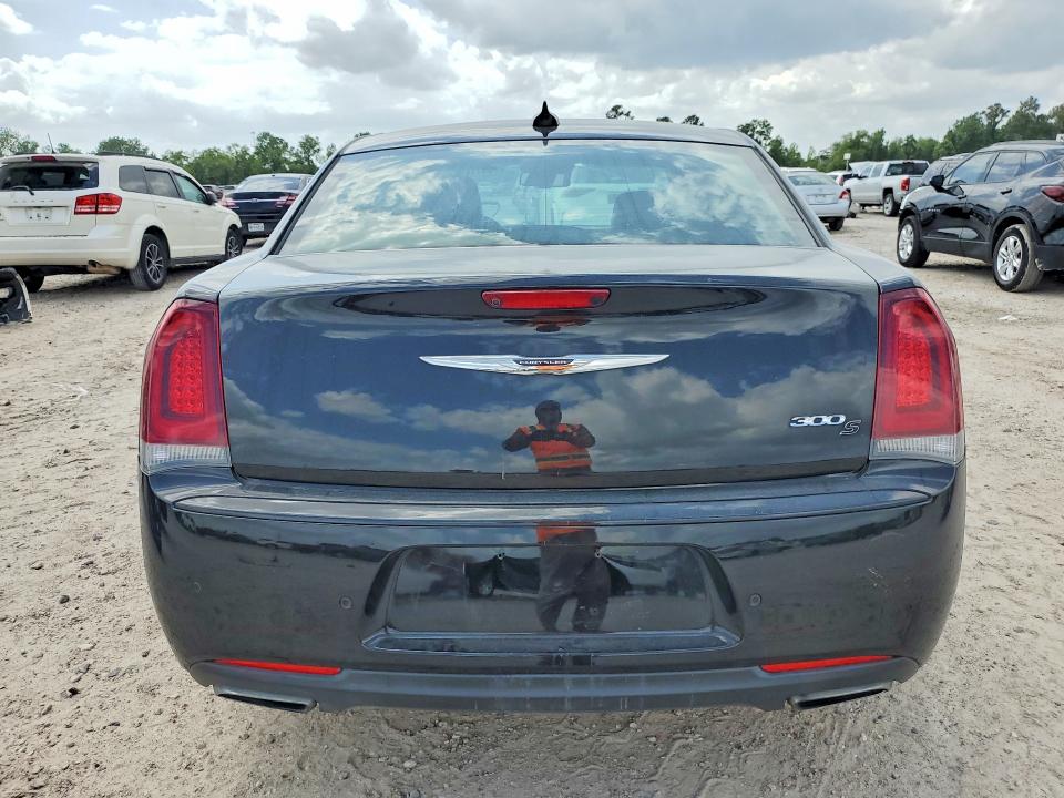 49911196 :رقم المزاد ، 2C3CCABG6HH512068 vin ، 2017 Chrysler 300 مزاد بيع