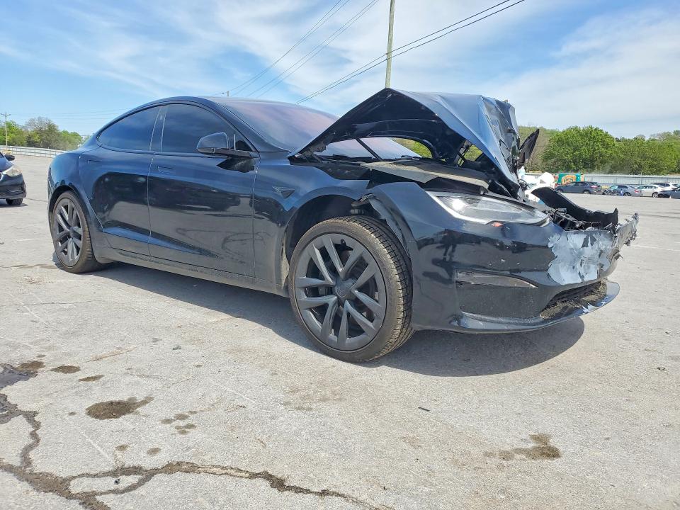 48462026 :رقم المزاد ، 5YJSA1E67MF451829 vin ، 2021 Tesla Model S مزاد بيع