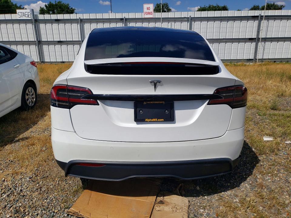 2022 Tesla Model X მანქანა იყიდება აუქციონზე, vin: 7SAXCDE55NF339480, აუქციონის ნომერი: 49797066
