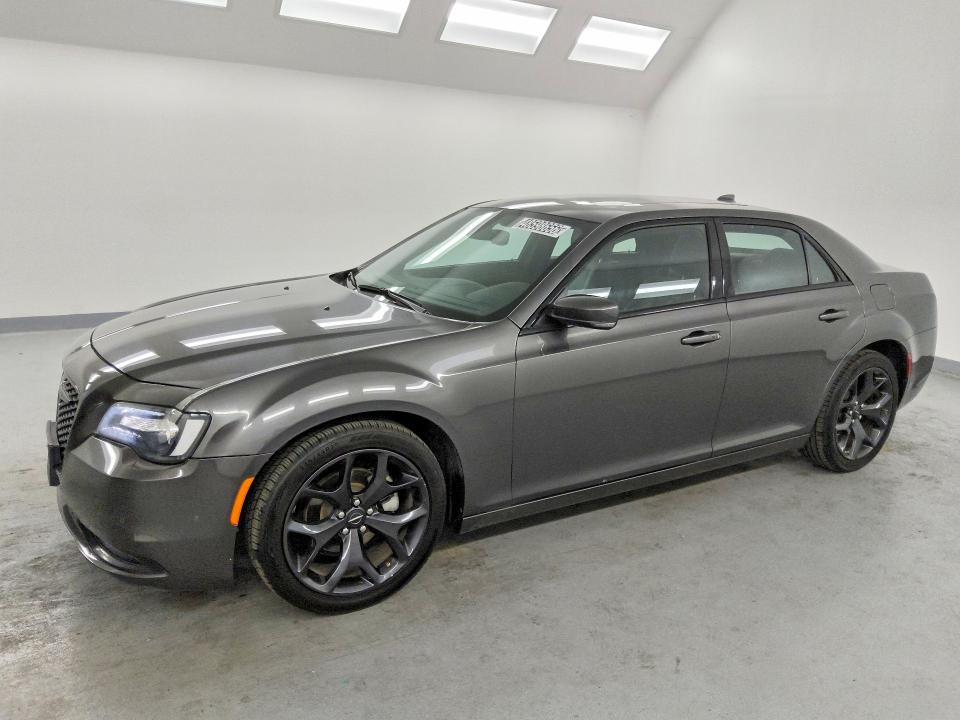48598656 :رقم المزاد ، 2C3CCABG1PH641009 vin ، 2023 Chrysler 300 مزاد بيع