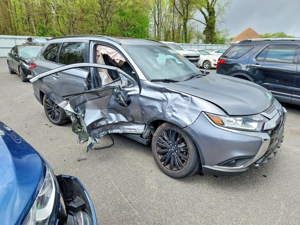 2020 Mitsubishi Outlander მანქანა იყიდება აუქციონზე, vin: JA4AZ3A33LZ040619, აუქციონის ნომერი: 50622156