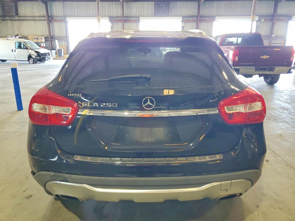 50983396 :رقم المزاد ، WDCTG4EB7JJ404221 vin ، 2018 Mercedes-benz Gla مزاد بيع