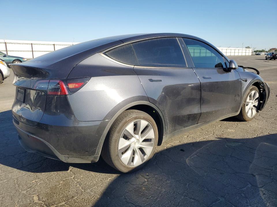 2024 Tesla Model Y მანქანა იყიდება აუქციონზე, vin: 7SAYGDED9RF073242, აუქციონის ნომერი: 48811596