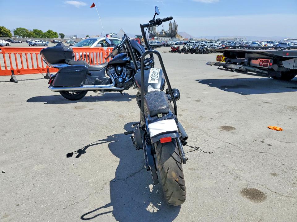 51462506 :رقم المزاد ، 1HD1YYK20MB027511 vin ، 2021 Harley Davidson Fxbbs مزاد بيع