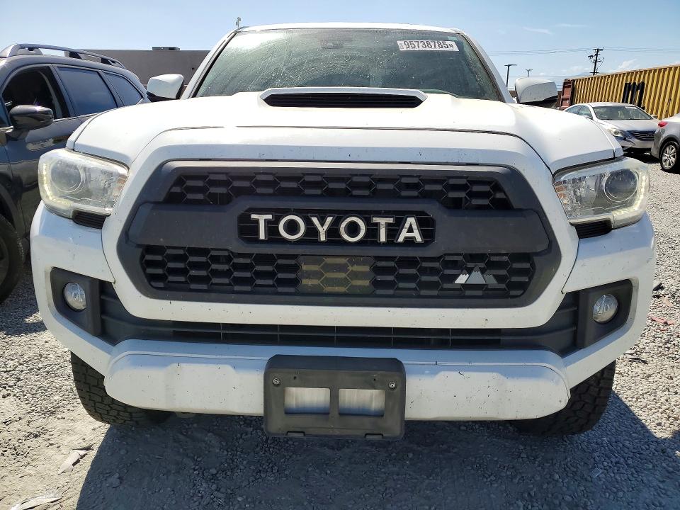 Продаж на аукціоні авто 2018 Toyota Tacoma, vin: 3TMCZ5AN8JM121805, номер лоту: 95738785