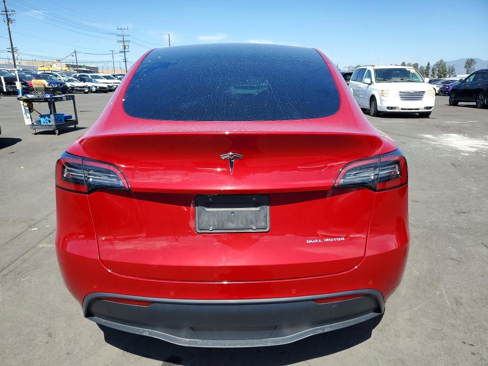2022 Tesla Model Y მანქანა იყიდება აუქციონზე, vin: 7SAYGAEE8NF352098, აუქციონის ნომერი: 48977066