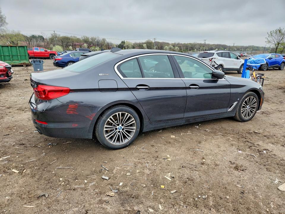 48652916 :رقم المزاد ، WBAJB1C58JB084065 vin ، 2018 Bmw 530xe مزاد بيع