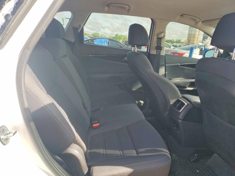2017 Kia Sorento მანქანა იყიდება აუქციონზე, vin: 5XYPGDA31HG289115, აუქციონის ნომერი: 50789776