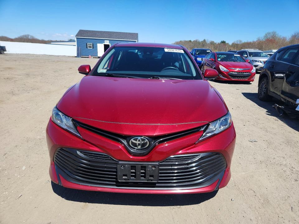 2019 Toyota Camry მანქანა იყიდება აუქციონზე, vin: 4T1B11HK7KU752030, აუქციონის ნომერი: 50981676