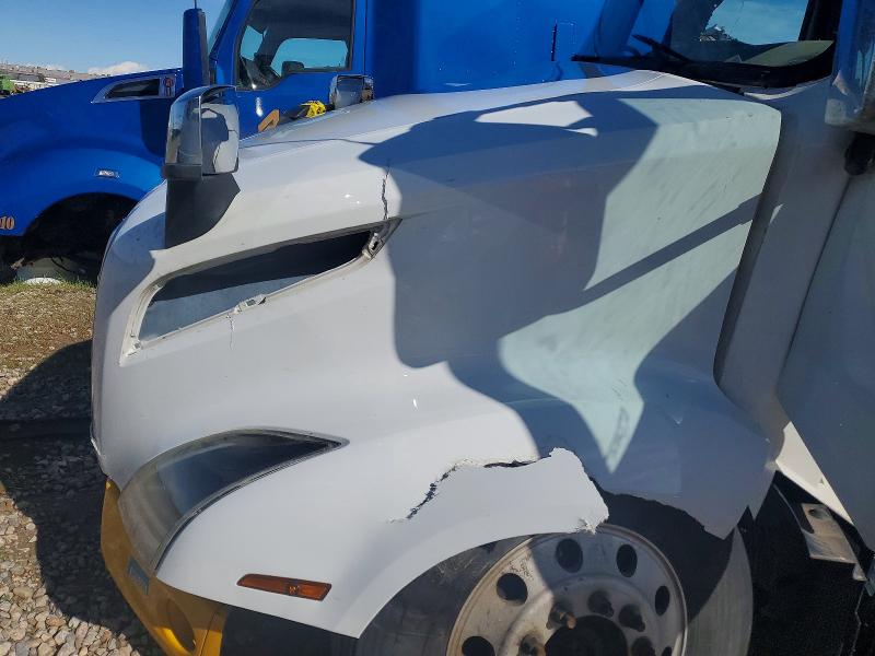 Продаж на аукціоні авто 2022 Volv Vn, vin: 4V4NC9EHXNN605156, номер лоту: 49790206