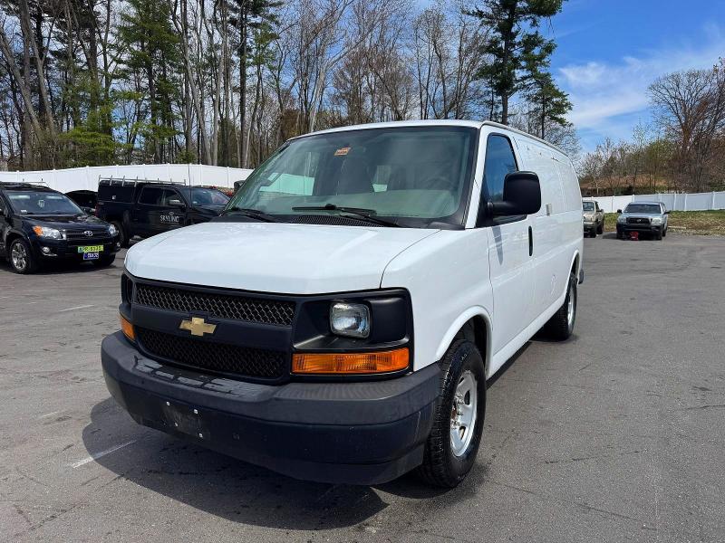 50942616 :رقم المزاد ، 1GCZGGFF4H1263542 vin ، 2017 Chev Express G3500 مزاد بيع