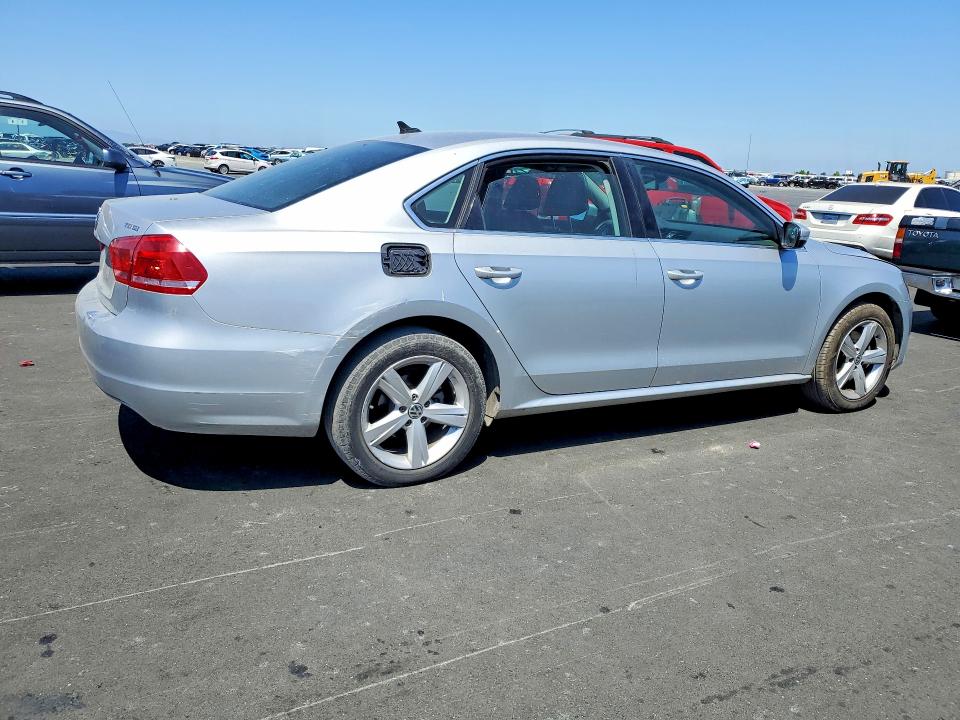 Продажа на аукционе авто 2014 Volkswagen Passat, vin: 1VWBT7A31EC105196, номер лота: 51684666