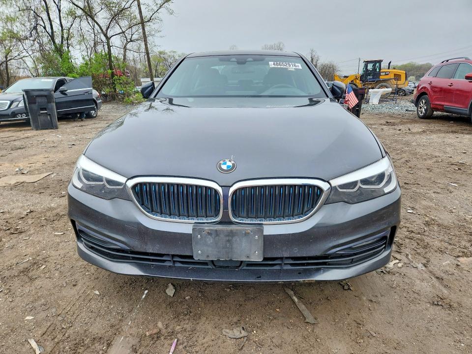 48652916 :رقم المزاد ، WBAJB1C58JB084065 vin ، 2018 Bmw 530xe مزاد بيع