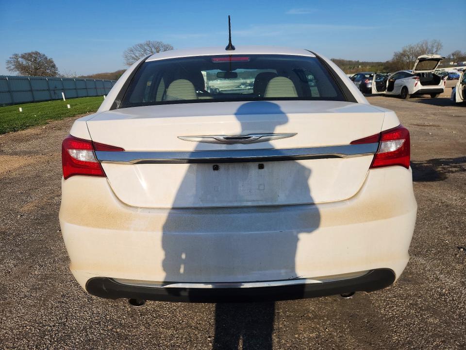 51000636 :رقم المزاد ، 1C3CCBCG3CN241863 vin ، 2012 Chrysler 200 مزاد بيع