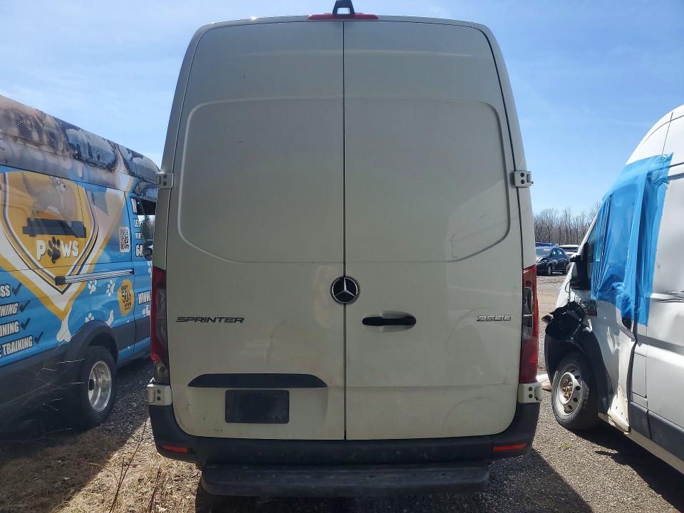 50440876 :رقم المزاد ، W1Y4NBHY5PP520071 vin ، 2023 Mercedes-benz Sprinter مزاد بيع