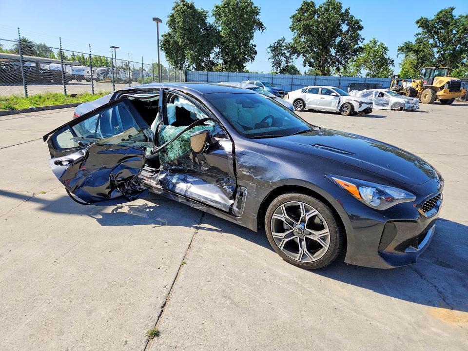 2020 Kia Stinger მანქანა იყიდება აუქციონზე, vin: KNAE15LA1L6080640, აუქციონის ნომერი: 51836996