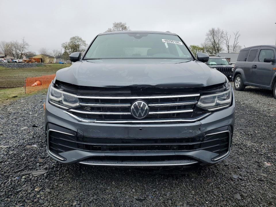 48290106 :رقم المزاد ، 3VV4B7AX8NM122658 vin ، 2022 Volkswagen Tiguan مزاد بيع