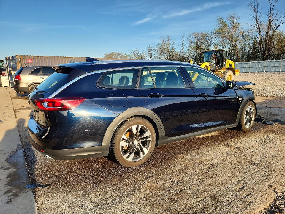50363246 :رقم المزاد ، W04GU8SX1J1109424 vin ، 2018 Buick Regal Tourx مزاد بيع