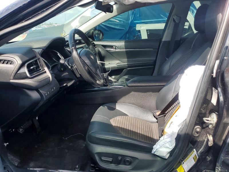 49631546 :رقم المزاد ، 4T1G11AKXLU308982 vin ، 2020 Toyota Camry مزاد بيع