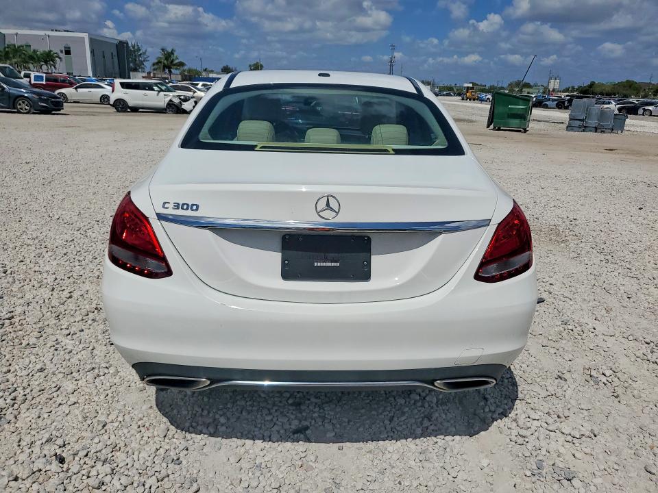 2017 Mercedes-benz C მანქანა იყიდება აუქციონზე, vin: 55SWF4JB7HU189533, აუქციონის ნომერი: 50527506