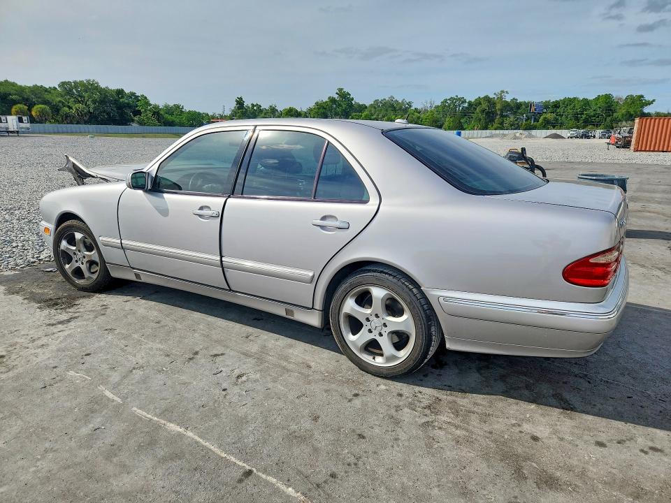 50698806 :رقم المزاد ، WDBJF65JX2B494963 vin ، 2002 Mercedes-benz E مزاد بيع