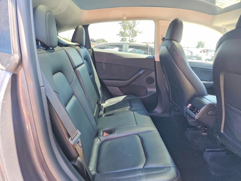 51858536 :رقم المزاد ، 7SAYGDEE8NF384583 vin ، 2022 Tesla Model Y مزاد بيع