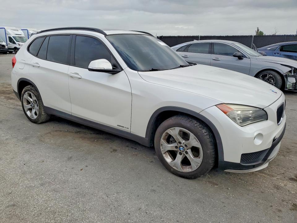 Продаж на аукціоні авто 2015 Bmw X1, vin: WBAVM1C50FV317762, номер лоту: 51439066